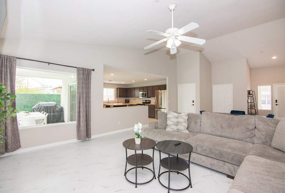 Spacious Scottsdale Escape Near Papago Park - Scottsdale, Arizona