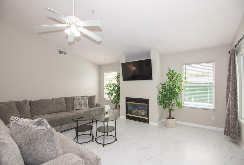 Spacious Scottsdale Escape Near Papago Park - Scottsdale, Arizona