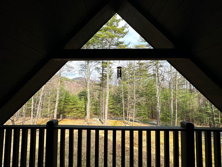 Private Catskills Log Retreat Near Woodstock - Bearsville, New York