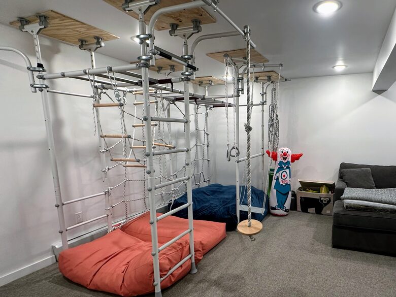 Private Catskills Log Retreat Near Woodstock - Bearsville, New York