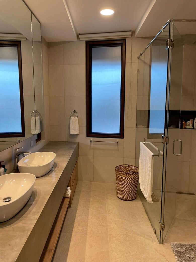 A Hidden Paradise Above the Crystal Lagoon - Santa Elena Canton, Ecuador