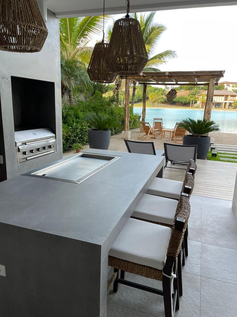 A Hidden Paradise Above the Crystal Lagoon - Santa Elena Canton, Ecuador