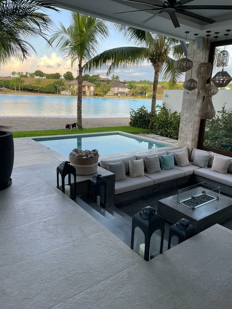 A Hidden Paradise Above the Crystal Lagoon - Santa Elena Canton, Ecuador