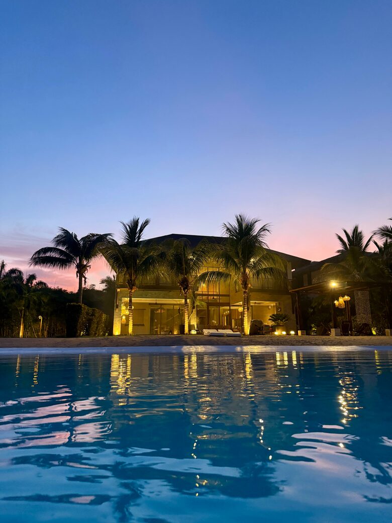 A Hidden Paradise Above the Crystal Lagoon - Santa Elena Canton, Ecuador