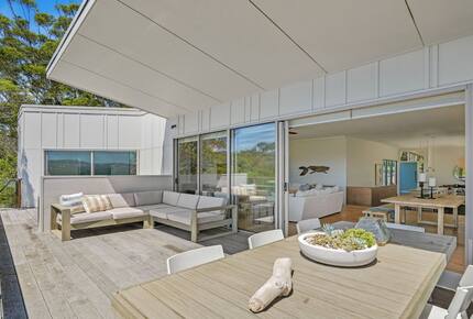 Oceanview Architectural Retreat at MacMasters Beach - Macmasters Beach, Australia