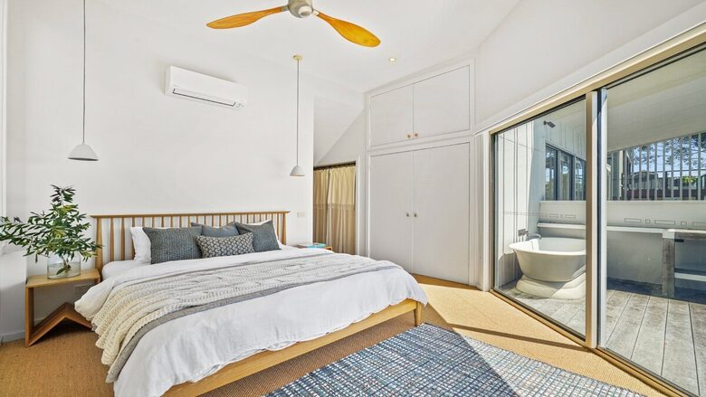 Oceanview Architectural Retreat at MacMasters Beach - Macmasters Beach, Australia