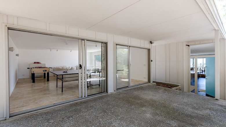 Oceanview Architectural Retreat at MacMasters Beach - Macmasters Beach, Australia