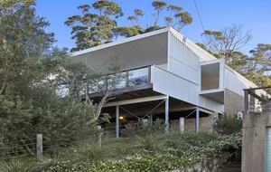 Oceanview Architectural Retreat at MacMasters Beach - Macmasters Beach, Australia