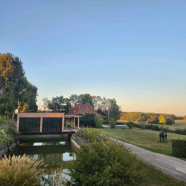 18th Century Inspired Getaway Adjoining a Castle Estate - Saint-Germain-du-Bois, France
