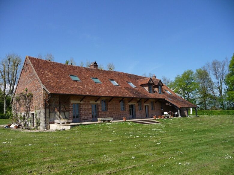 18th Century Inspired Getaway Adjoining a Castle Estate - Saint-Germain-du-Bois, France