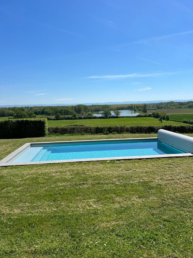 18th Century Inspired Getaway Adjoining a Castle Estate - Saint-Germain-du-Bois, France