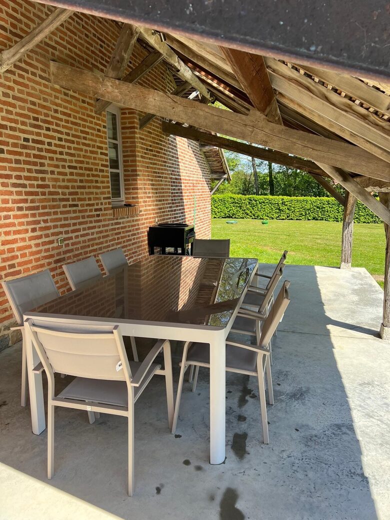 18th Century Inspired Getaway Adjoining a Castle Estate - Saint-Germain-du-Bois, France