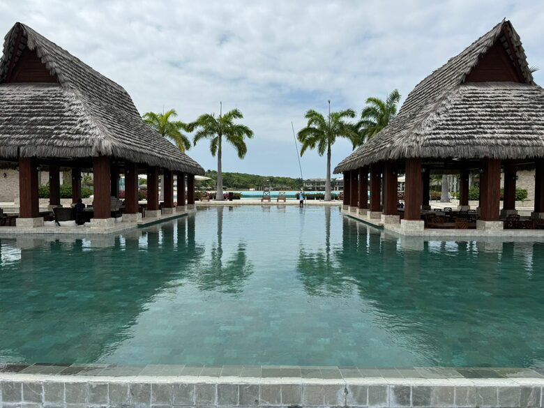 A Hidden Paradise Above the Crystal Lagoon - Santa Elena Canton, Ecuador