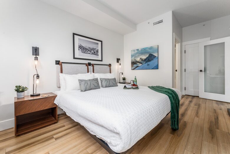 Canmore Mountain Retreat at Solara Resort - Canmore, Canada