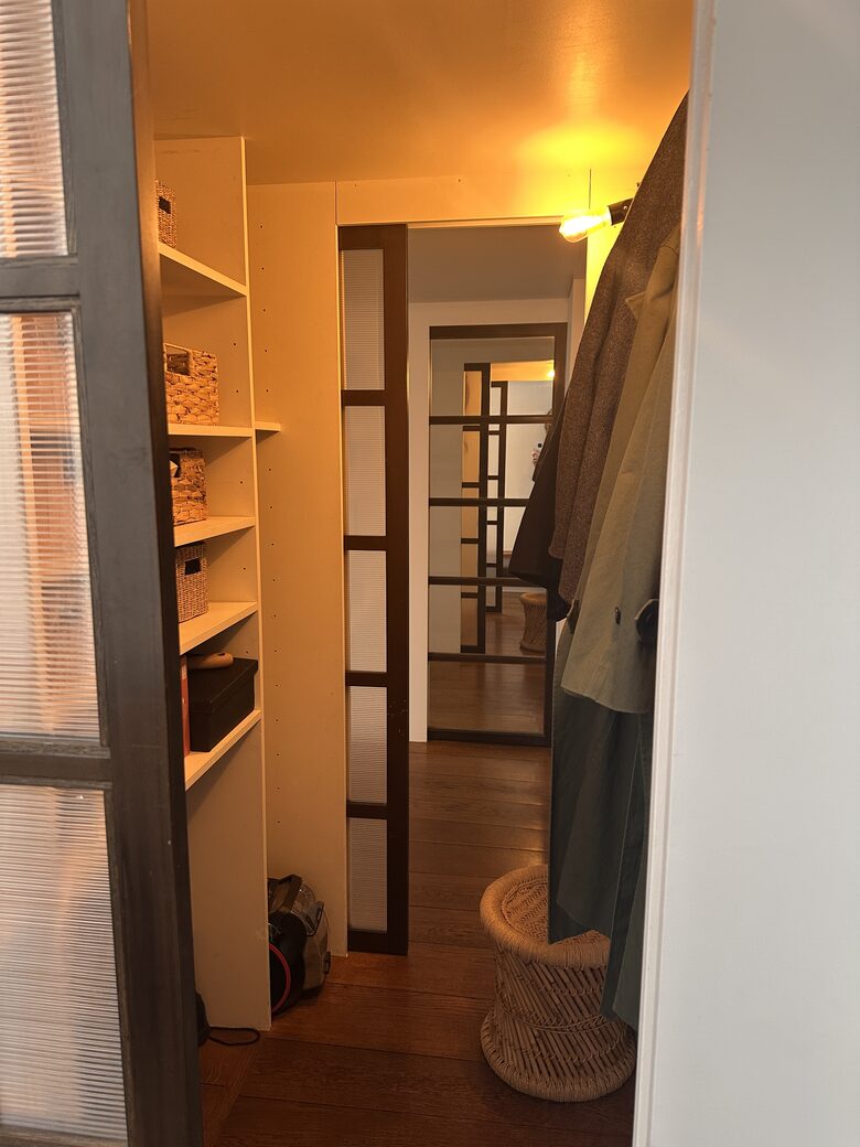 A Refined Marais Retreat with Mezzanine Charm - Paris, France