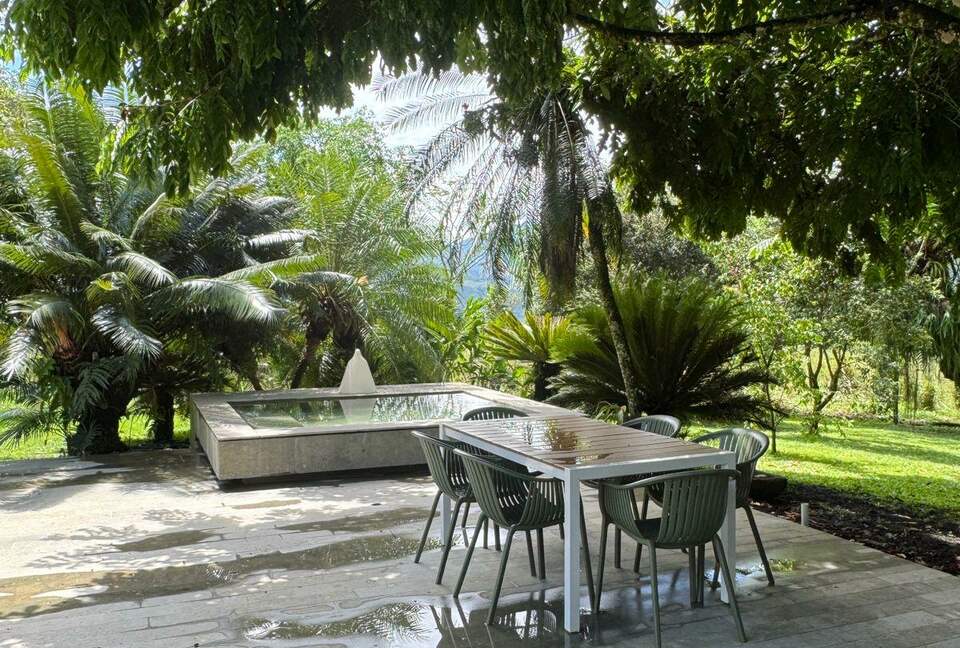 Luxury Villa Pool and garden - Bolombolo, Colombia