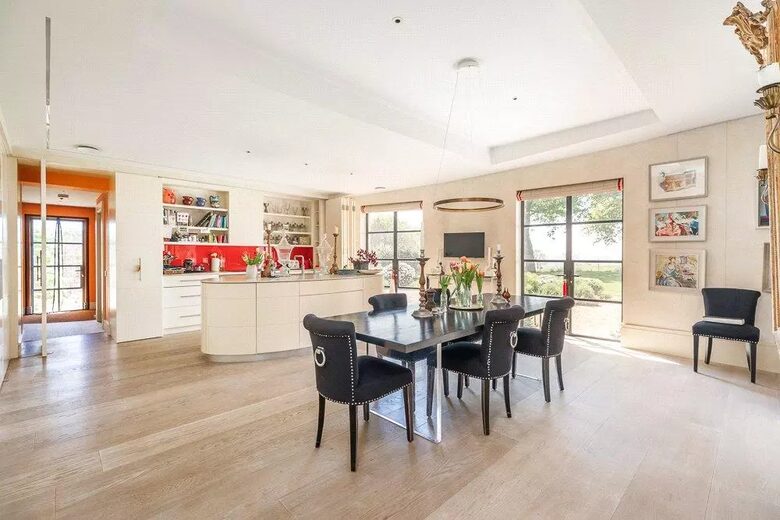 An Exclusive Estate in the Heart of the English Countryside - Shaftesbury, United Kingdom