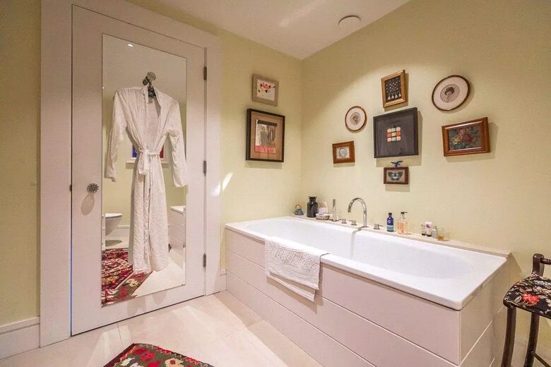 An Exclusive Estate in the Heart of the English Countryside - Shaftesbury, United Kingdom