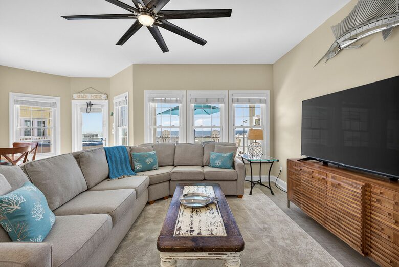 Oceanfront- Heated Pool! Private & Hot Tub - North Topsail Beach, North Carolina