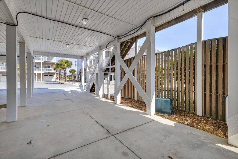 Oceanfront- Heated Pool! Private & Hot Tub - North Topsail Beach, North Carolina