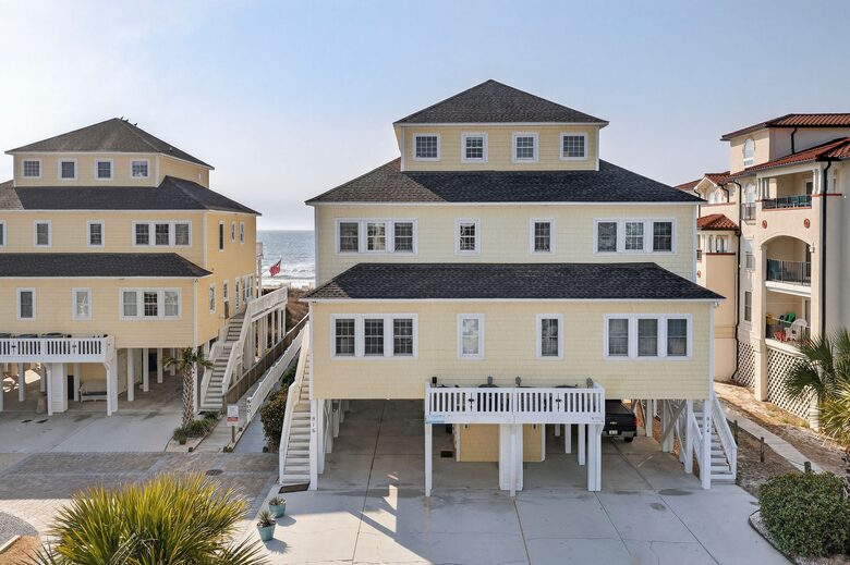 Oceanfront- Heated Pool! Private & Hot Tub - North Topsail Beach, North Carolina