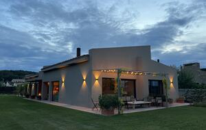 Single-Level Villa with Empordà Views - Palau Sator, Spain