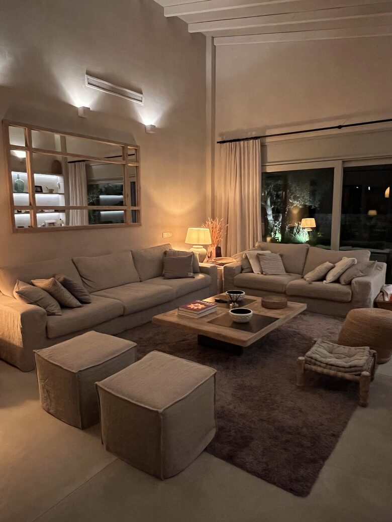 Single-Level Villa with Empordà Views - Palau Sator, Spain