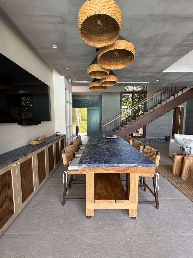 A Hidden Paradise Above the Crystal Lagoon - Santa Elena Canton, Ecuador