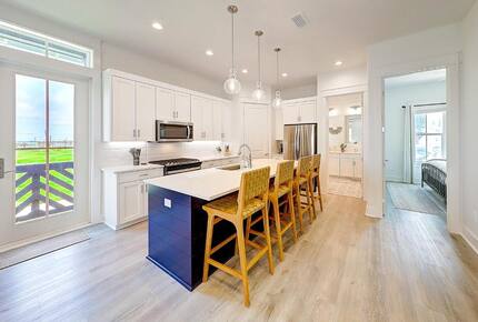 Coastal Escape Overlooking Palmilla’s 9th Hole - Port Aransas, Texas