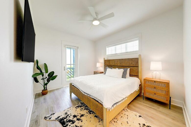 Coastal Escape Overlooking Palmilla’s 9th Hole - Port Aransas, Texas