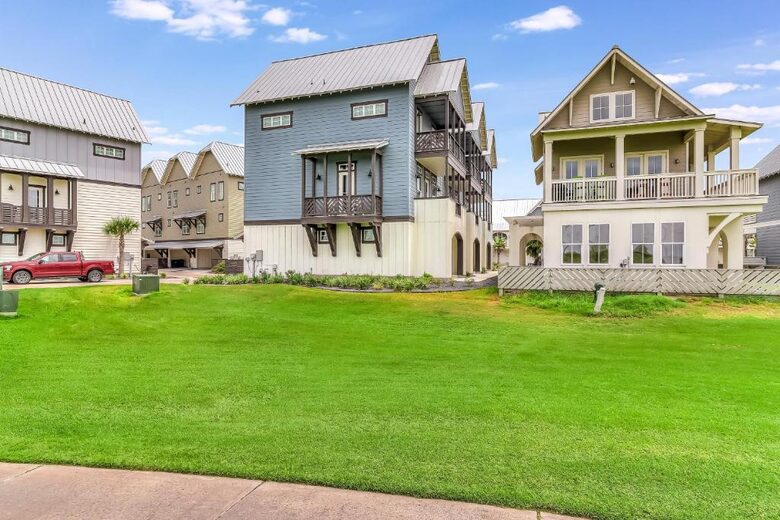 Coastal Escape Overlooking Palmilla’s 9th Hole - Port Aransas, Texas