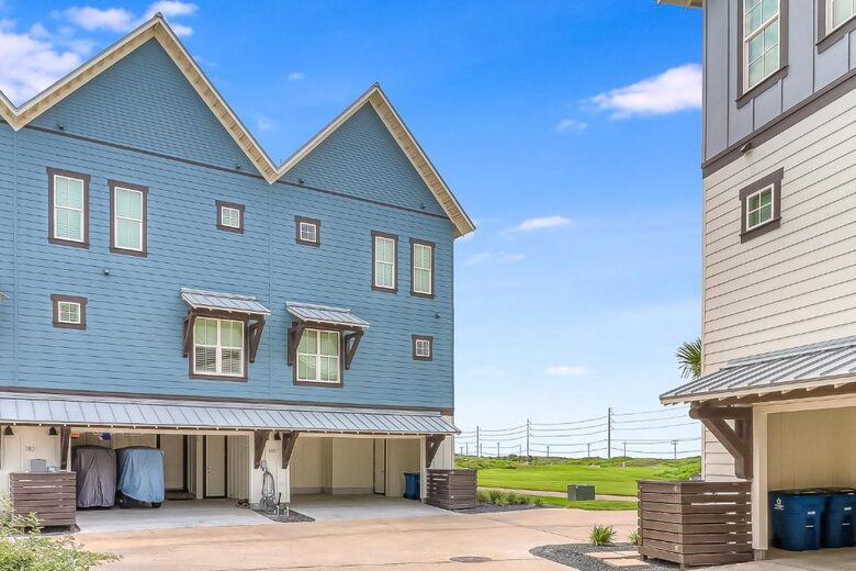 Coastal Escape Overlooking Palmilla’s 9th Hole - Port Aransas, Texas