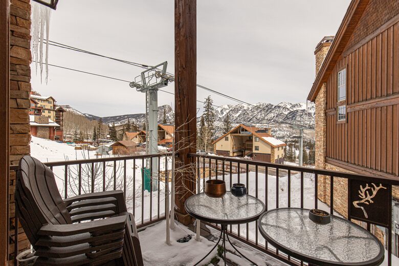 Ski-In/Ski-Out Townhome Steps from Lift at Purgatory - Durango, Colorado