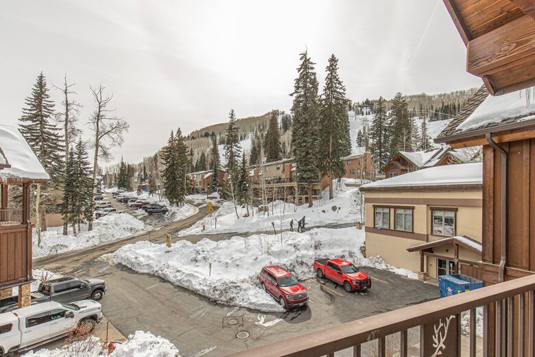 Ski-In/Ski-Out Townhome Steps from Lift at Purgatory - Durango, Colorado
