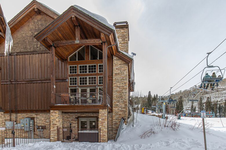 Ski-In/Ski-Out Townhome Steps from Lift at Purgatory - Durango, Colorado
