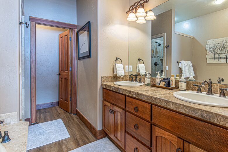 Ski-In/Ski-Out Townhome Steps from Lift at Purgatory - Durango, Colorado