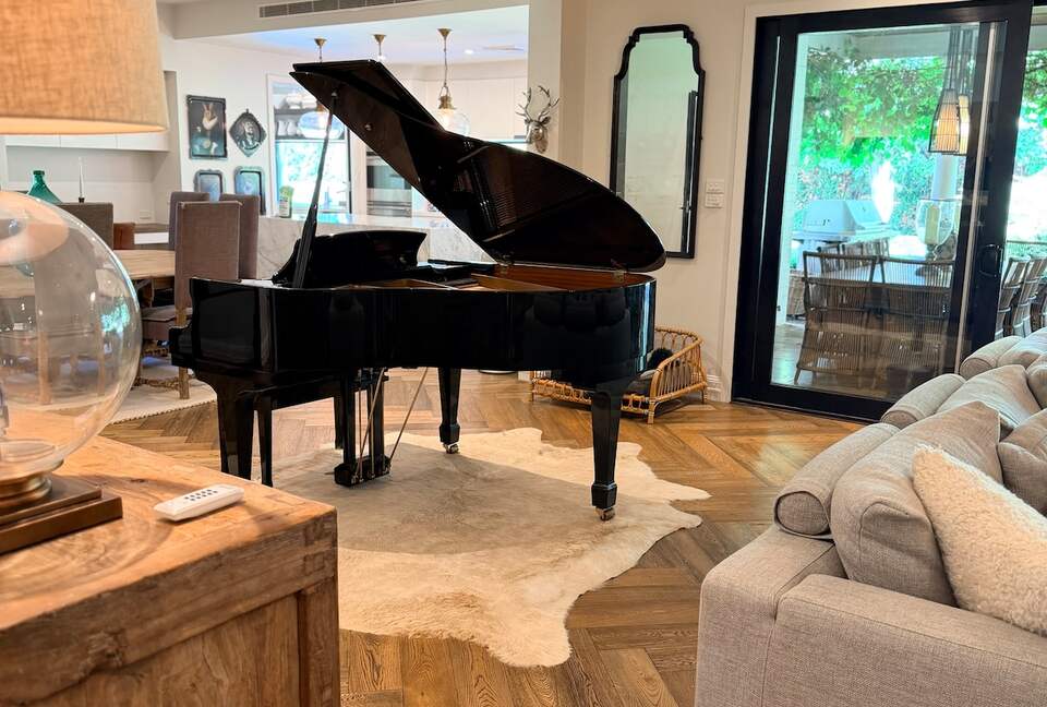 Berrima Estate with Pool, Sauna & Garden Retreat - Berrima, Australia