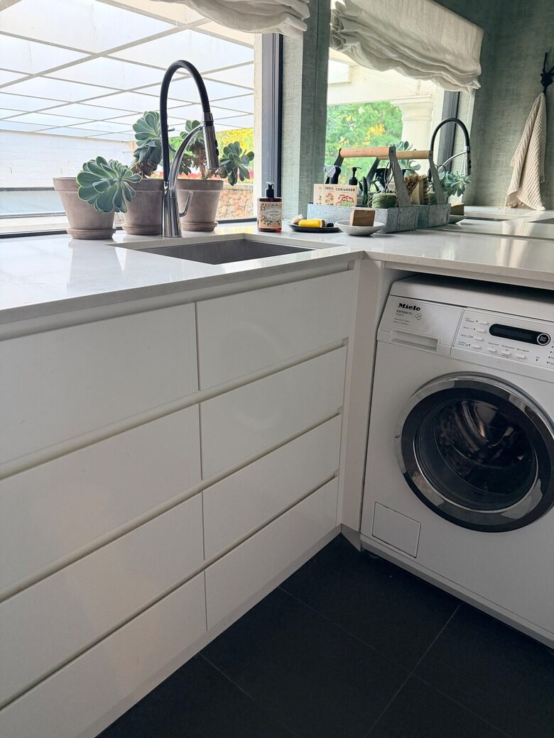 Berrima Estate with Pool, Sauna & Garden Retreat - Berrima, Australia