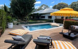 Berrima Estate with Pool, Sauna & Garden Retreat - Berrima, Australia