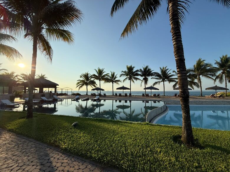 A Hidden Paradise Above the Crystal Lagoon - Santa Elena Canton, Ecuador