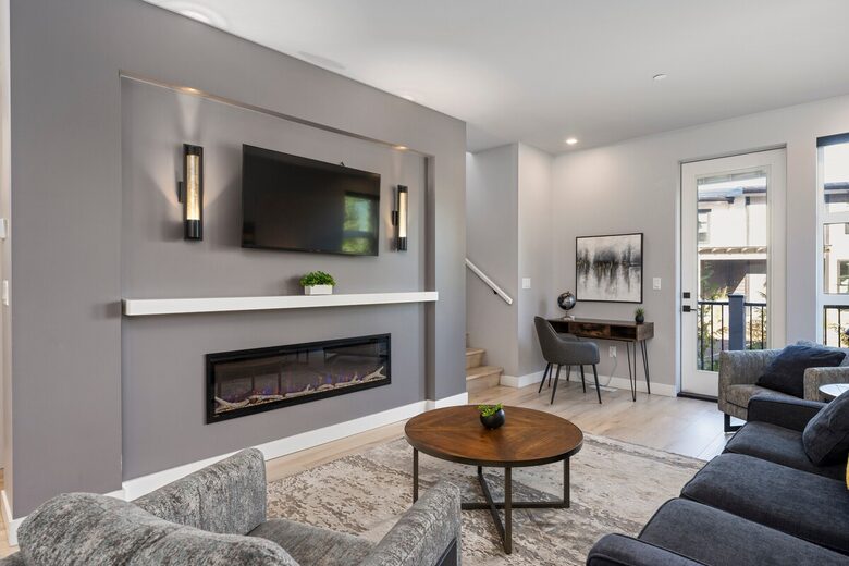 Sunrise Ridge Waterfront Retreat Overlooking Craig Bay - Parksville, Canada