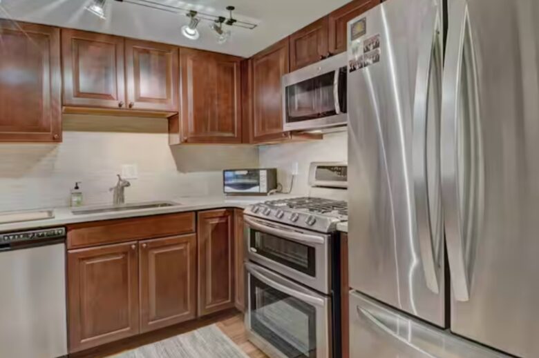 Bright Boulder Townhome Near Pearl Street & Trails - Boulder, Colorado