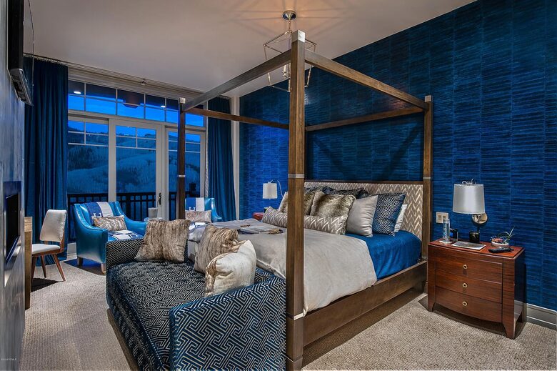 Designer Mountain Residence Overlooking Two Ski Runs - Park City, Utah