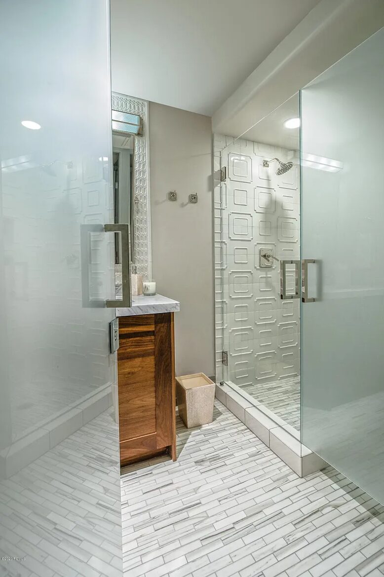 Designer Mountain Residence Overlooking Two Ski Runs - Park City, Utah