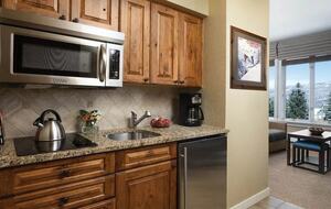 The Residences at Mountain Lodge, Beaver Creek - Three-Bedroom Lock-Off - Beaver Creek, Colorado