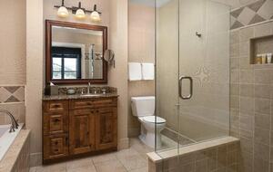 The Residences at Mountain Lodge, Beaver Creek - Three-Bedroom Lock-Off - Beaver Creek, Colorado
