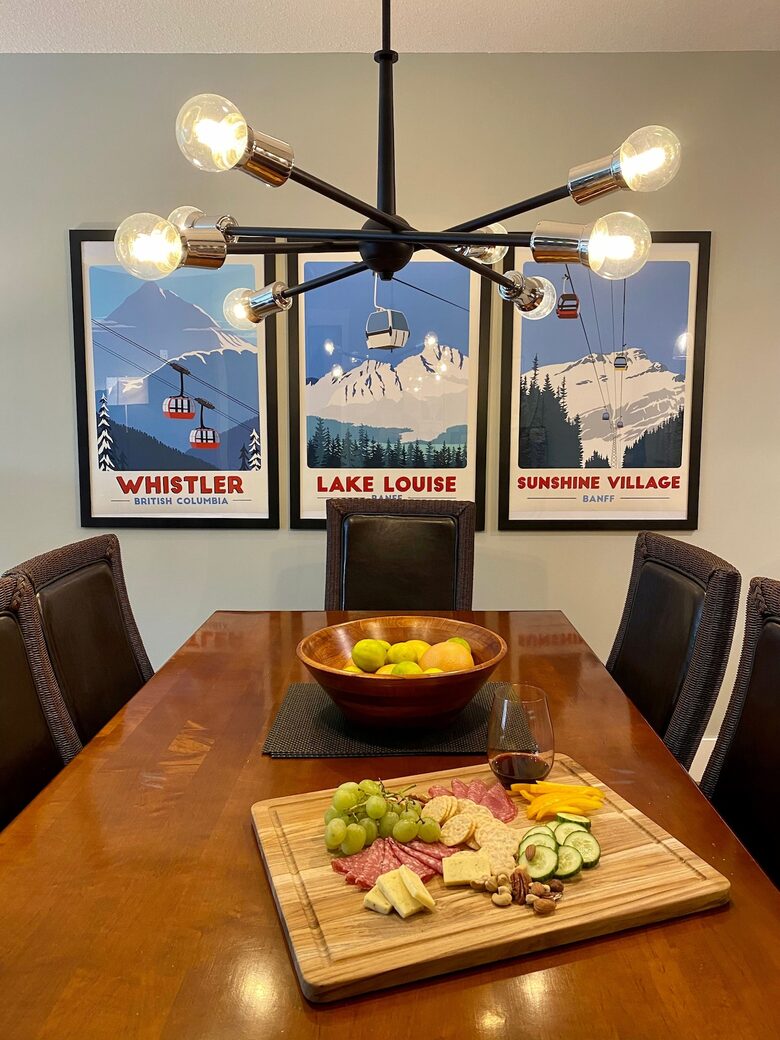 Cozy Alpine Retreat Near Banff & Trails - Canmore, Canada