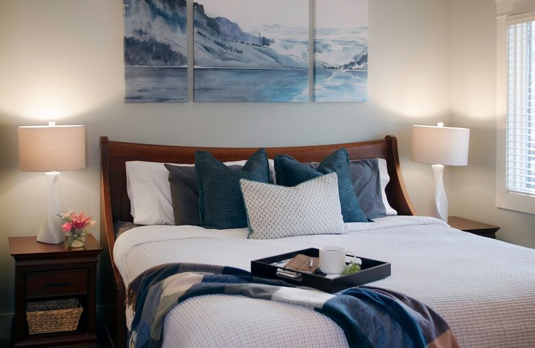 Cozy Alpine Retreat Near Banff & Trails - Canmore, Canada