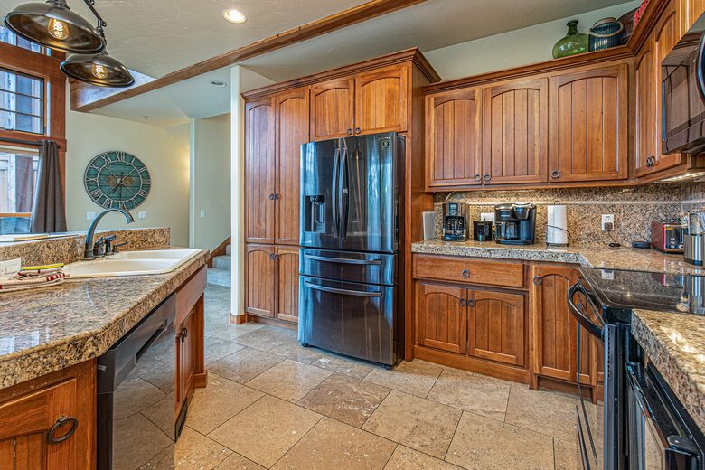 Ski-In/Ski-Out Townhome Steps from Lift at Purgatory - Durango, Colorado