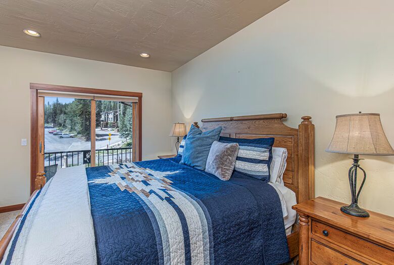 Ski-In/Ski-Out Townhome Steps from Lift at Purgatory - Durango, Colorado